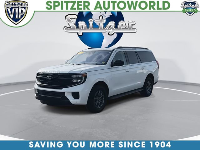 Used 2025 Ford Expedition Max Active AWD/4WD image 4