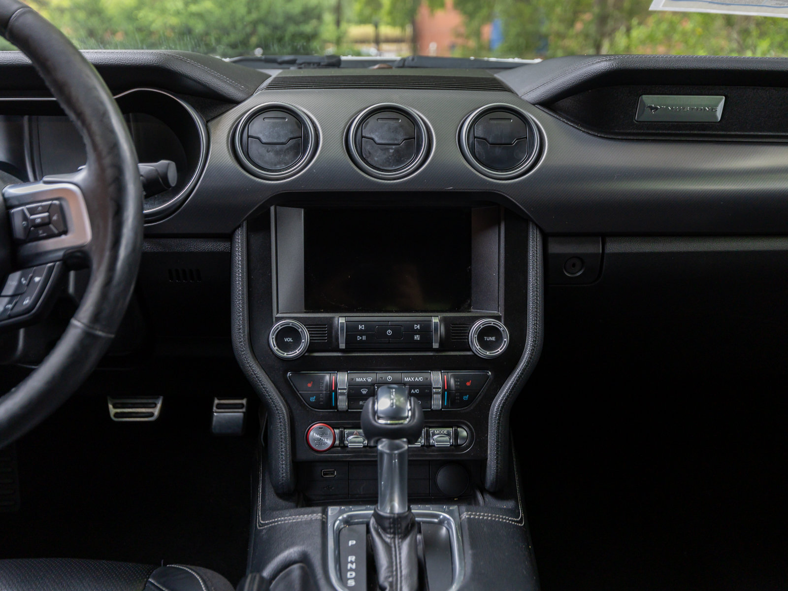 Used 2019 Ford Mustang GT Premium w/ Equipment Group 401A RWD image 10
