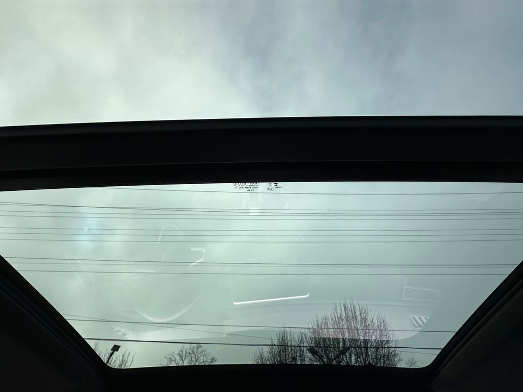 Used 2024 Volkswagen Atlas Cross Sport SEL R-Line image 22