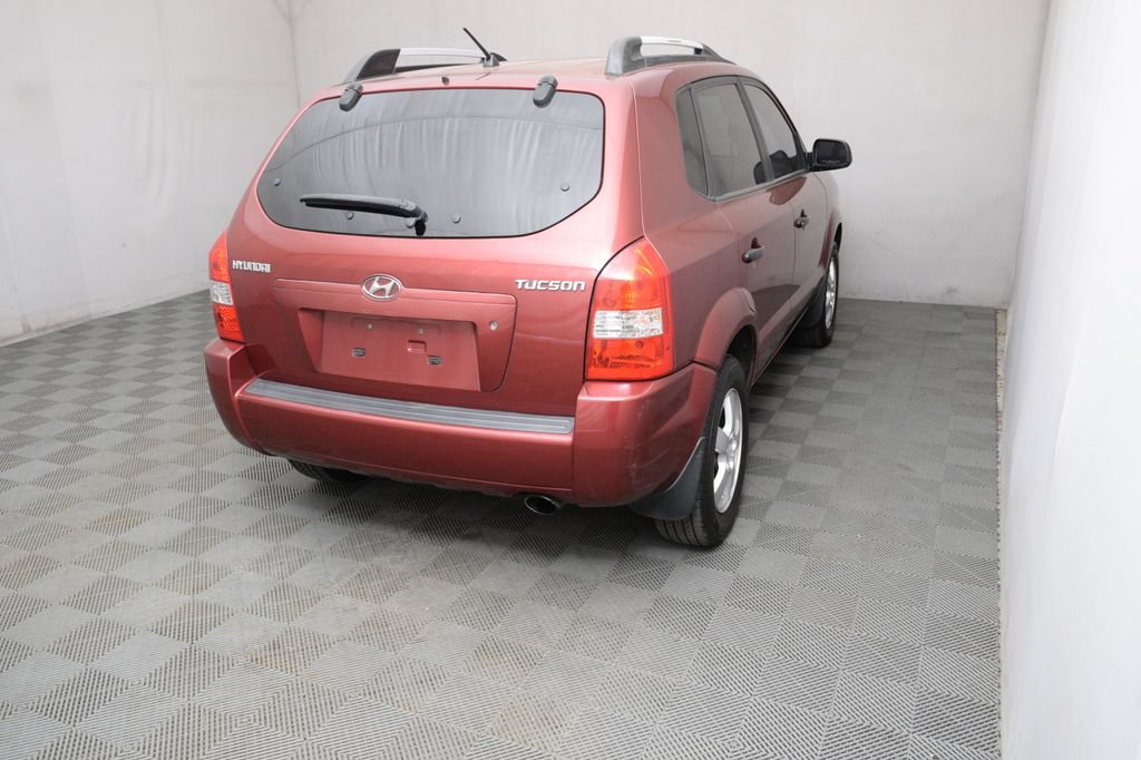 Used 2005 Hyundai Tucson GL FWD image 5