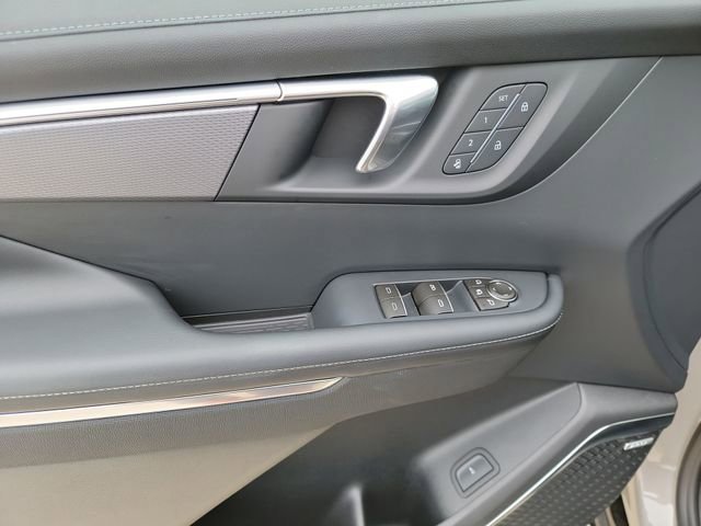 New 2026 Buick Enclave Sport Touring w/ Power Package FWD image 17