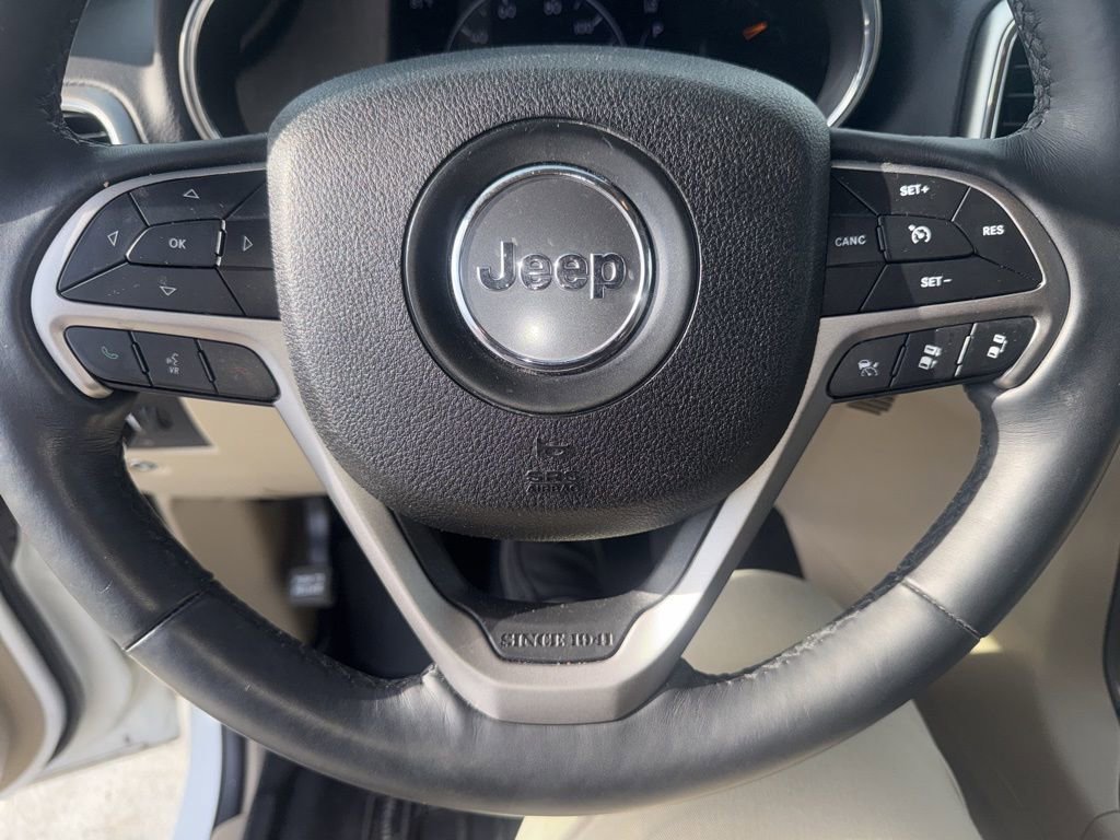Used 2018 Jeep Grand Cherokee Limited image 11