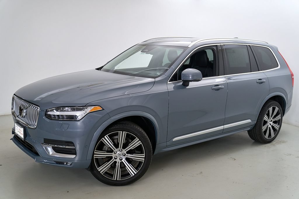Certified 2023 Volvo XC90 B6 Ultimate w/ Protection Package AWD/4WD image 3