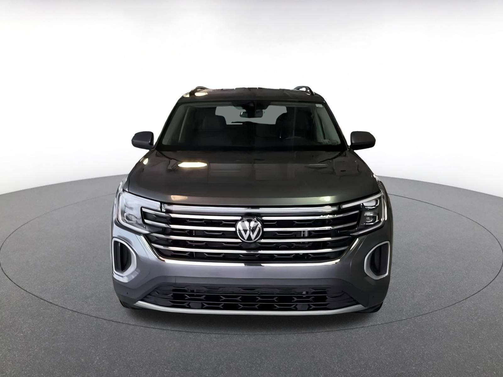 Used 2025 Volkswagen Atlas SE image 5