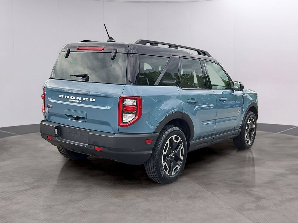 Used 2022 Ford Bronco Sport Outer Banks w/ Tech Package AWD/4WD image 4