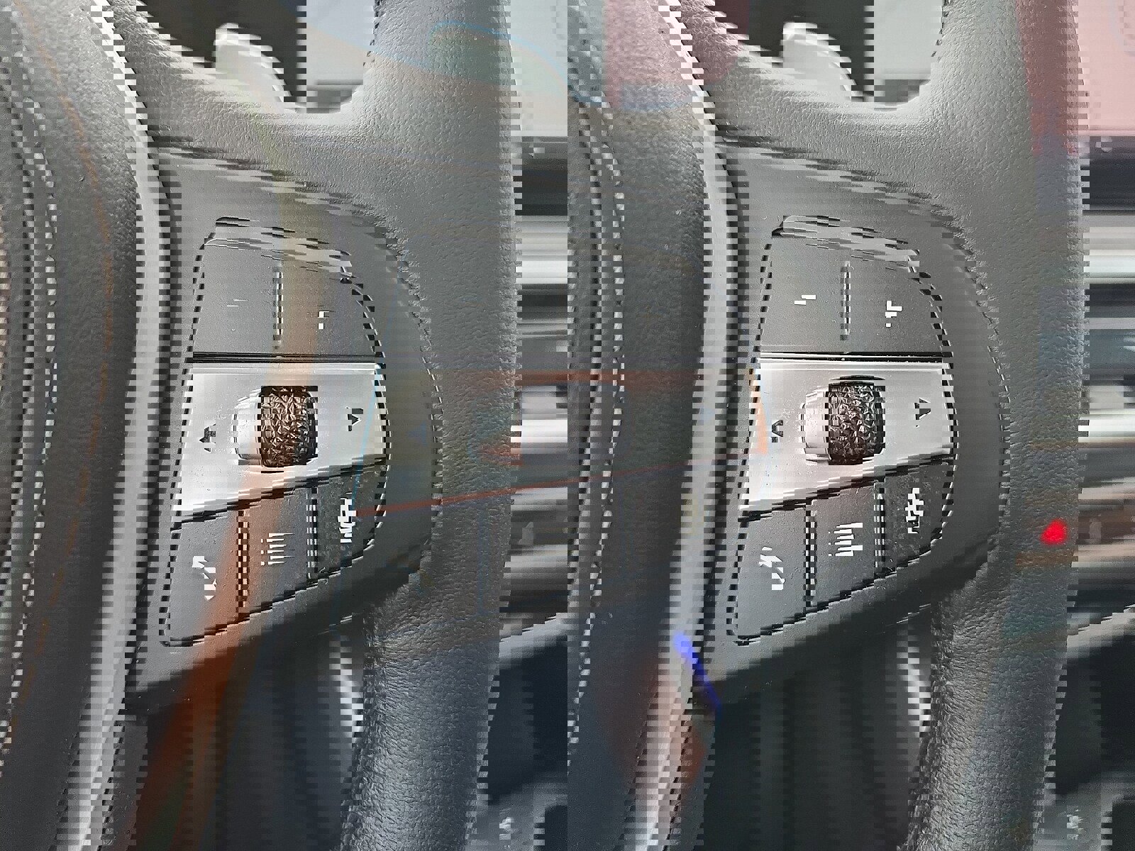 Used 2024 BMW X5 xDrive40i w/ Executive Package image 24