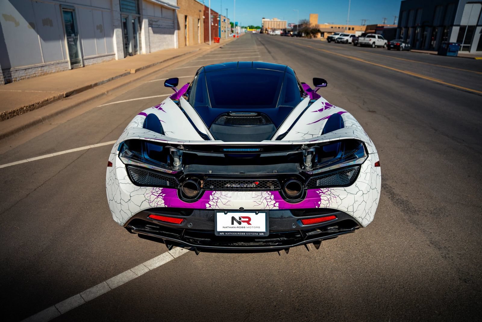 Used 2018 McLaren 720S RWD image 9