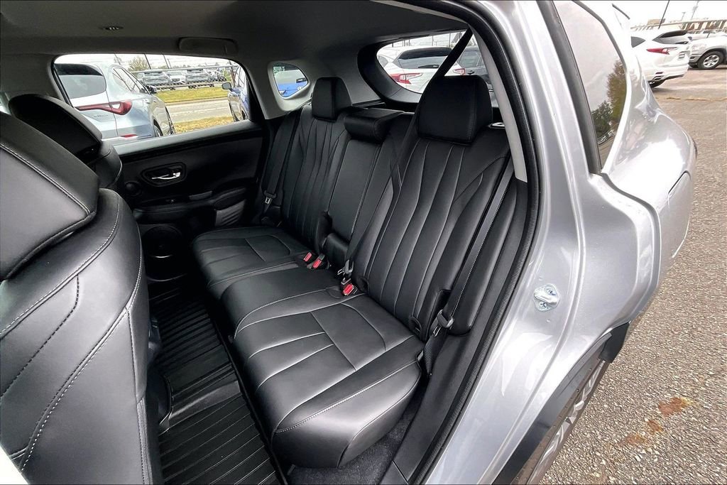 Used 2025 Acura ADX FWD image 37