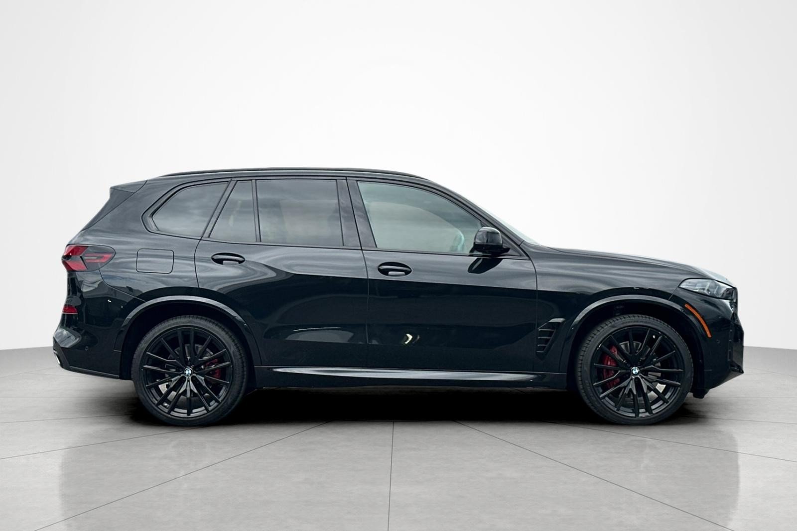 Used 2025 BMW X5 sDrive40i w/ M Sport Package RWD image 6