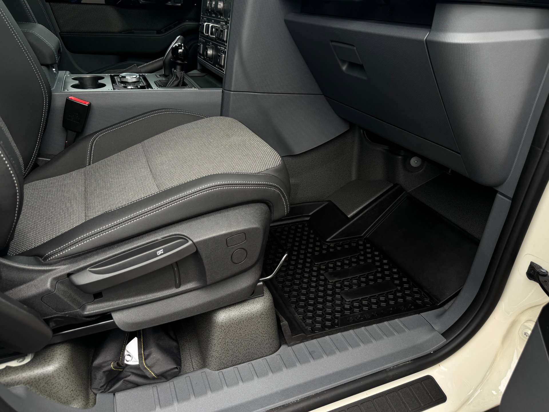 Used 2024 INEOS Grenadier image 31