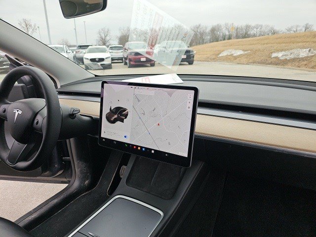Used 2021 Tesla Model Y Long Range image 13