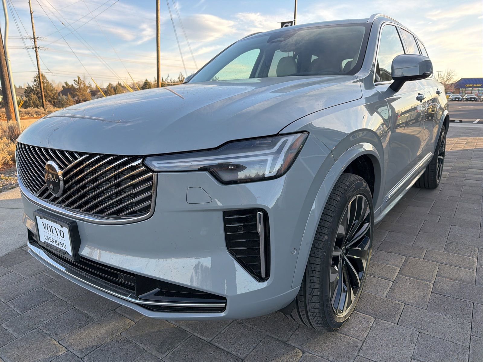 New 2026 Volvo XC90 B6 Ultra w/ Protection Package image 8