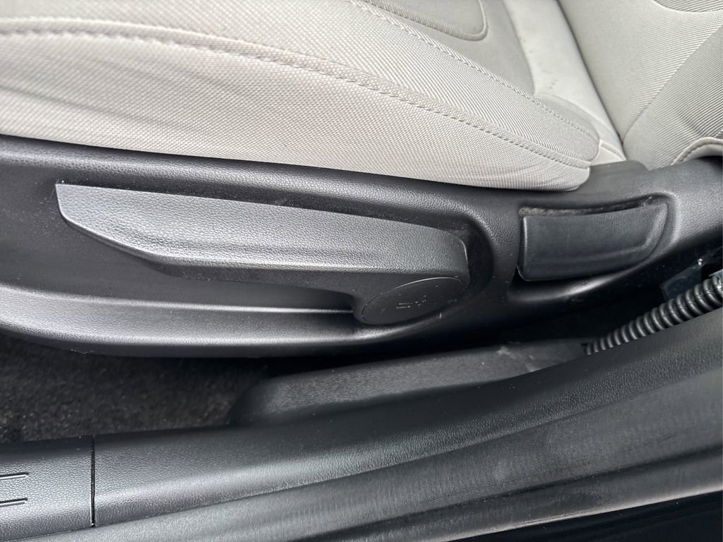 Certified 2025 Hyundai Tucson SE image 22