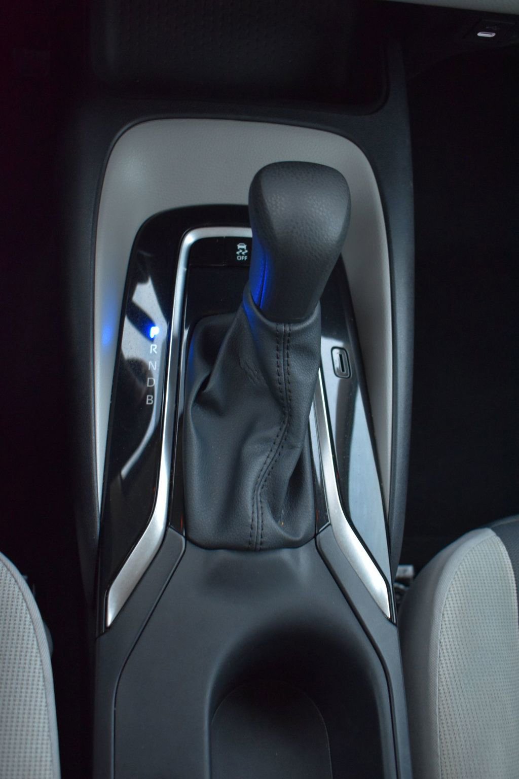 Used 2025 Toyota Corolla LE image 35