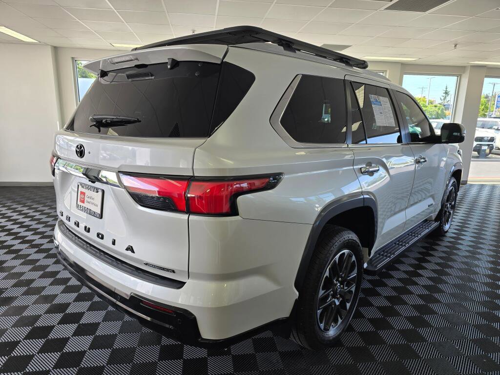 Certified 2025 Toyota Sequoia Limited AWD/4WD image 3