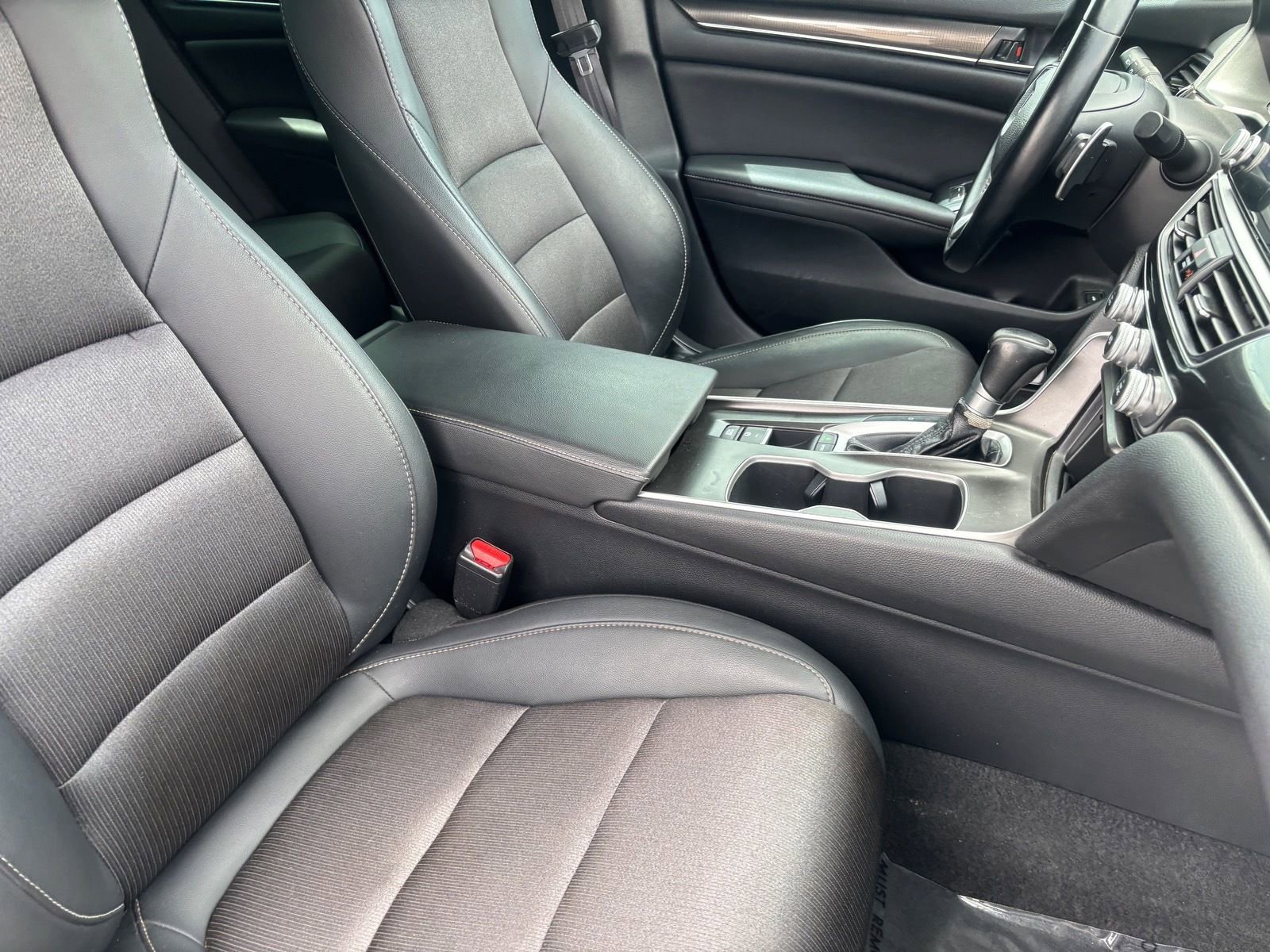 Used 2020 Honda Accord Sport image 15