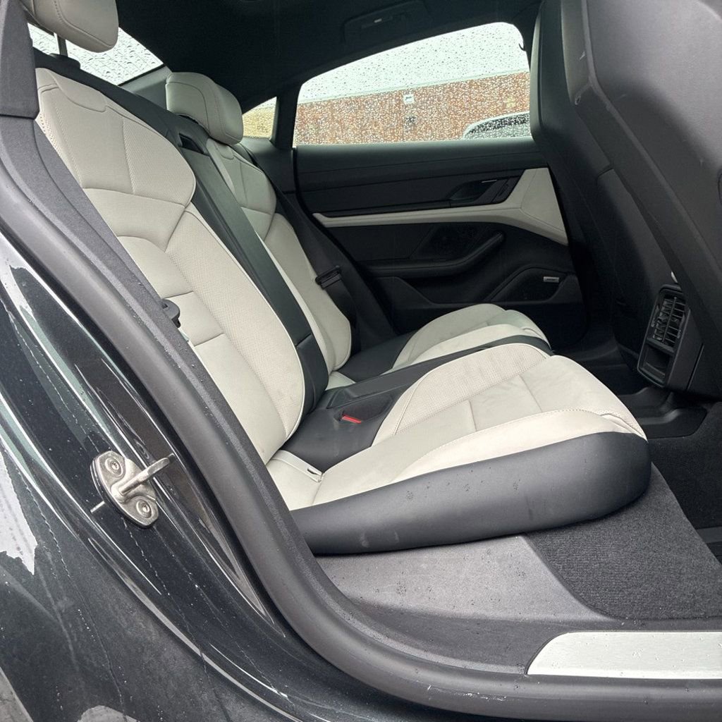 Used 2024 Porsche Taycan 4S image 7
