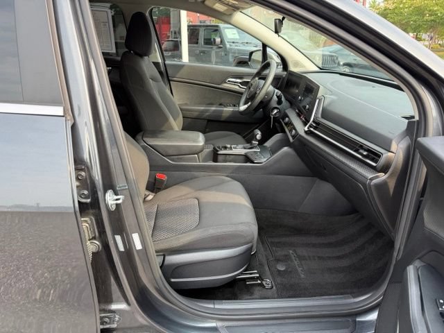 Used 2024 Kia Sportage LX AWD/4WD image 14