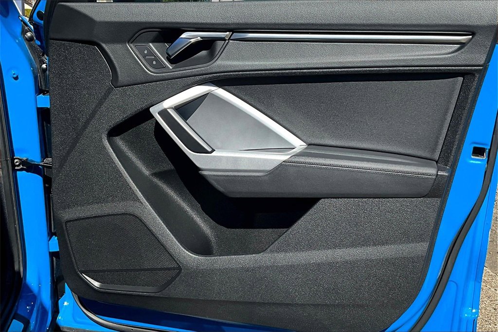 Used 2023 Audi Q3 2.0T Premium image 23