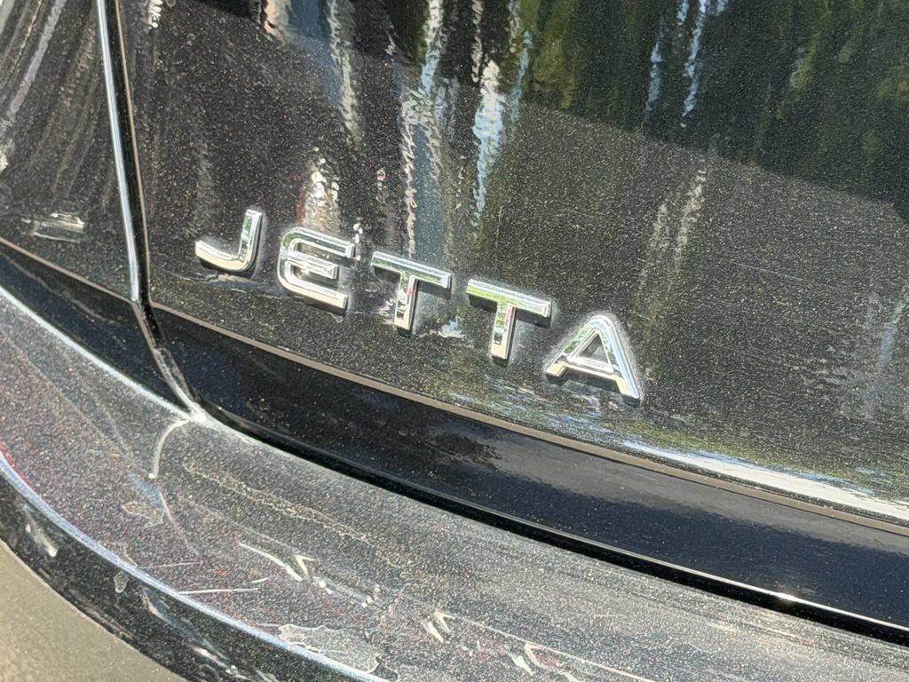 Used 2023 Volkswagen Jetta SE FWD image 25
