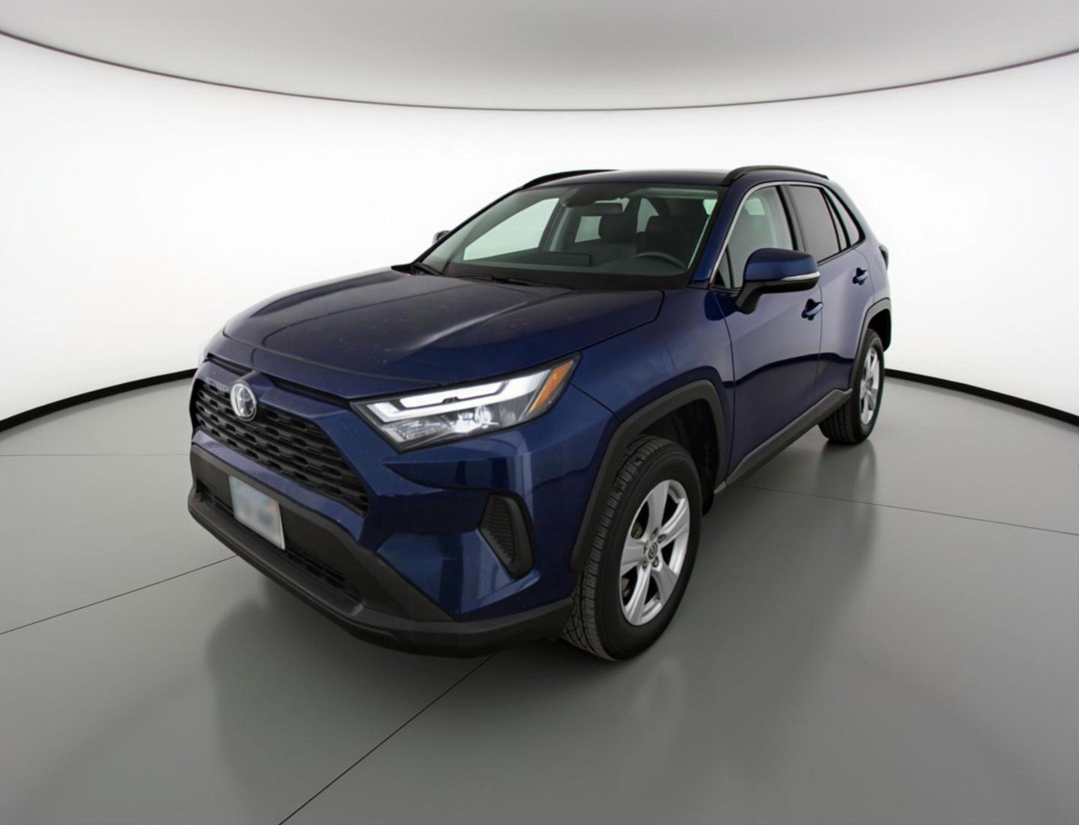 Used 2025 Toyota RAV4 XLE w/ Convenience Package image 3