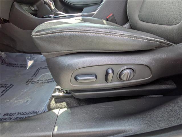 Used 2023 Buick Encore GX Select w/ Sport Touring Package image 19