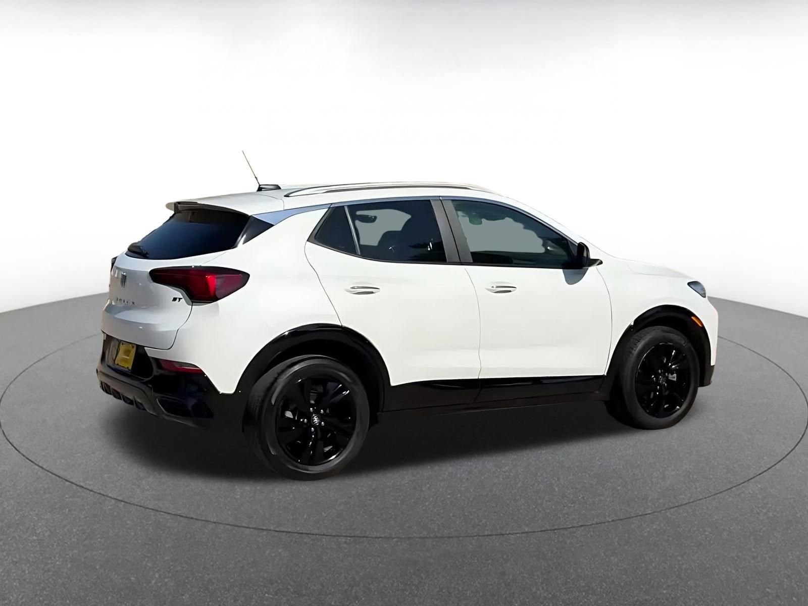 Used 2024 Buick Encore GX Sport Touring FWD image 15