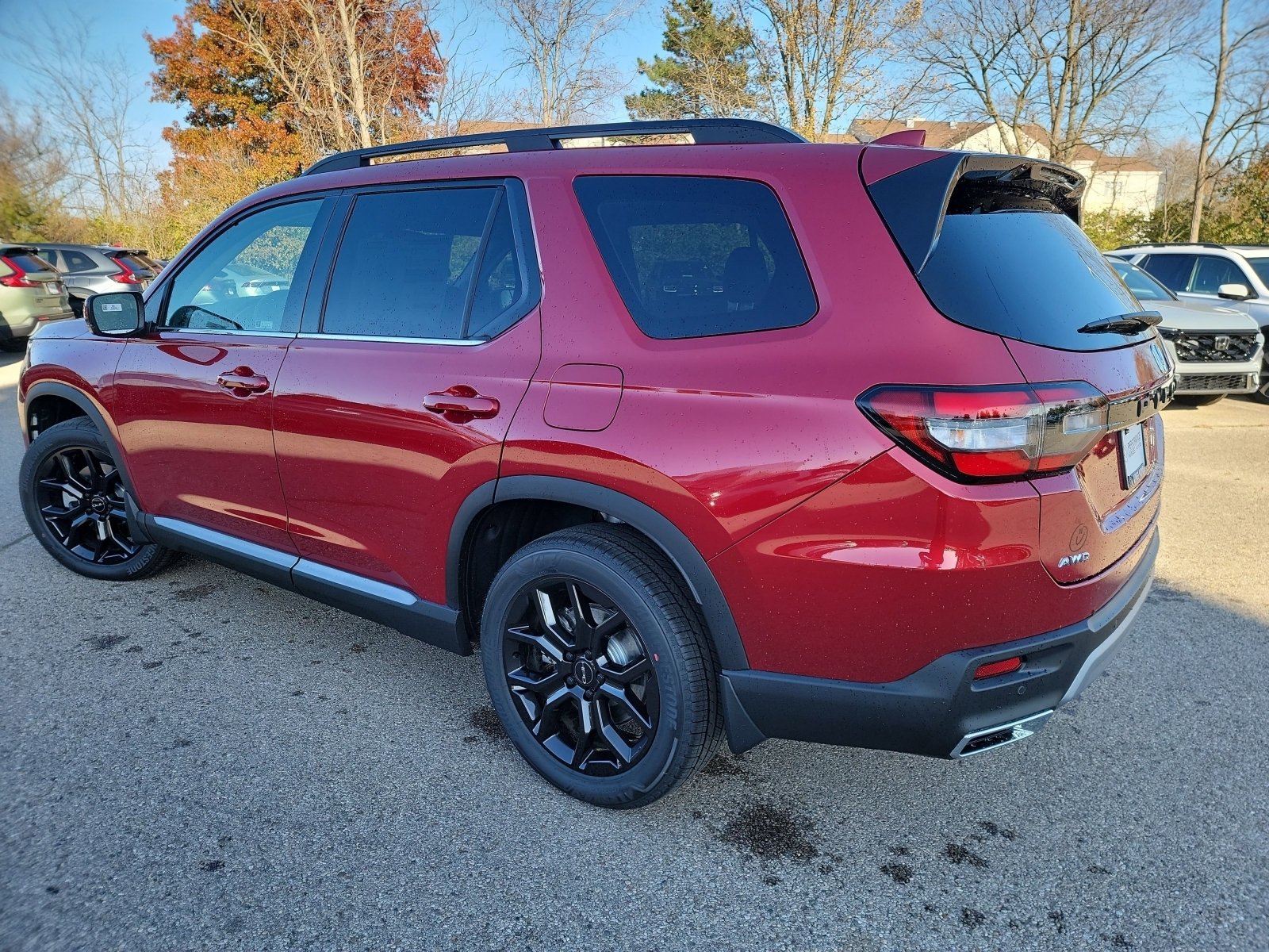 Used 2025 Honda Pilot Touring image 5