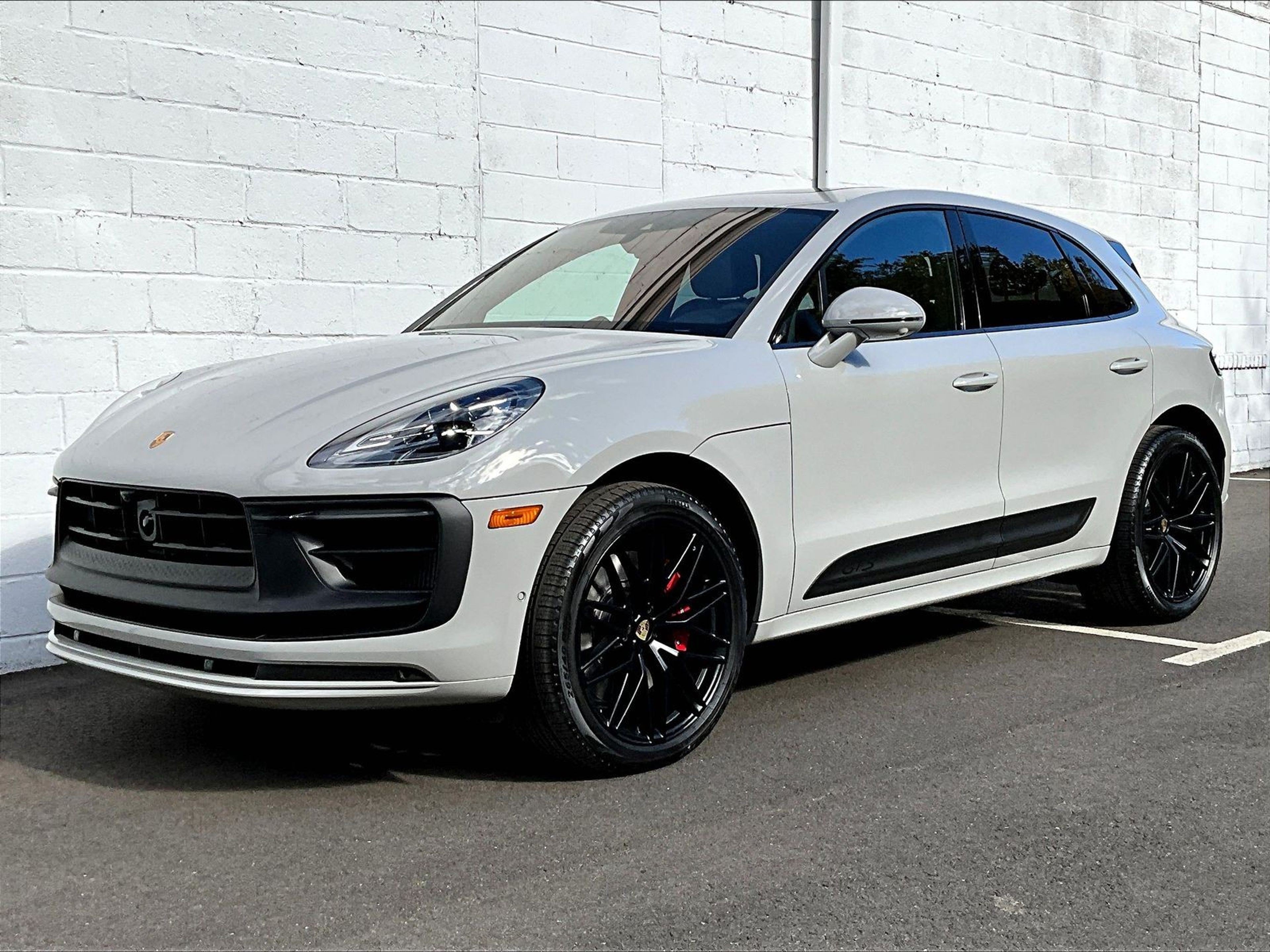 New 2026 Porsche Macan GTS AWD/4WD image 1