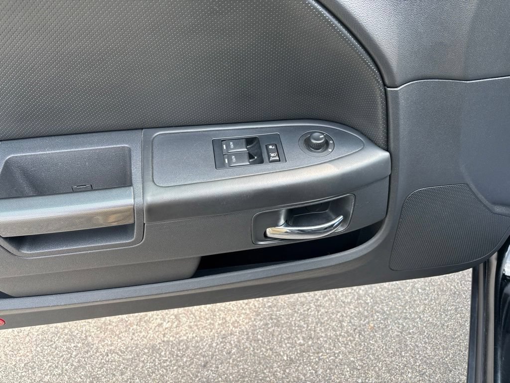 Used 2014 Dodge Challenger SXT Plus RWD image 15