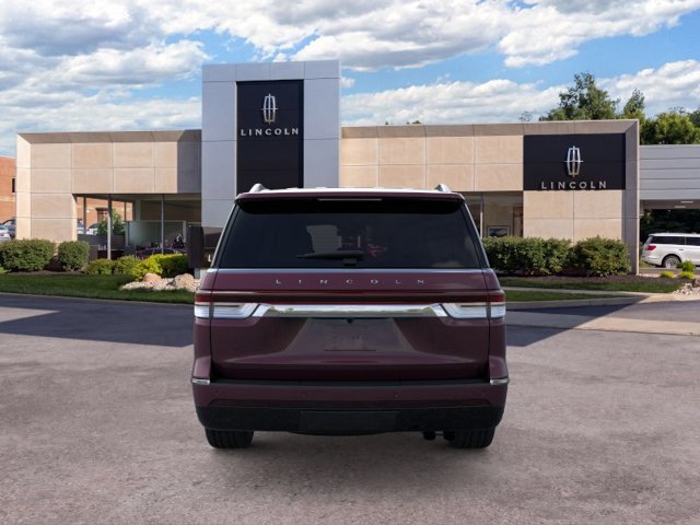 New 2024 Lincoln Navigator L Reserve AWD/4WD image 6