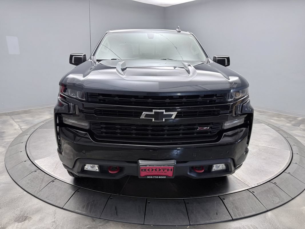 Used 2021 Chevrolet Silverado 1500 LT Trail Boss w/ Convenience Package II AWD/4WD image 2
