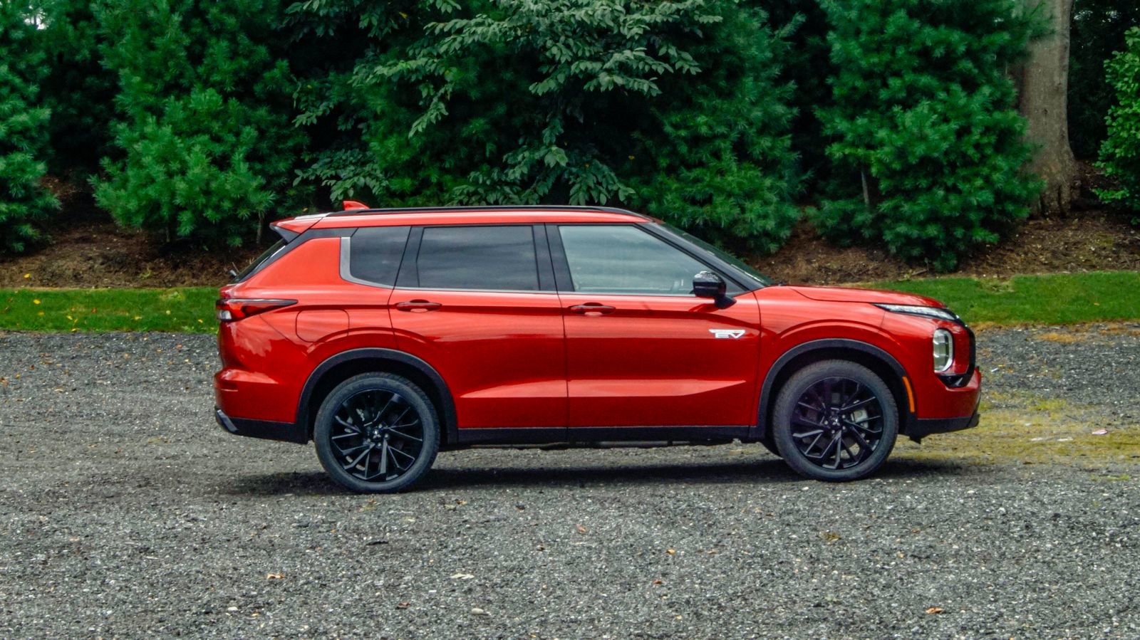 New 2025 Mitsubishi Outlander 4WD Plug-In Hybrid image 10