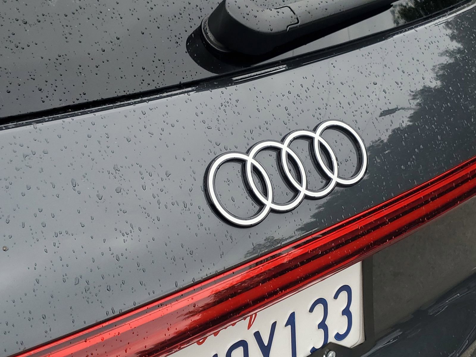 Used 2025 Audi Q5 Premium Plus w/ Premium Plus image 8