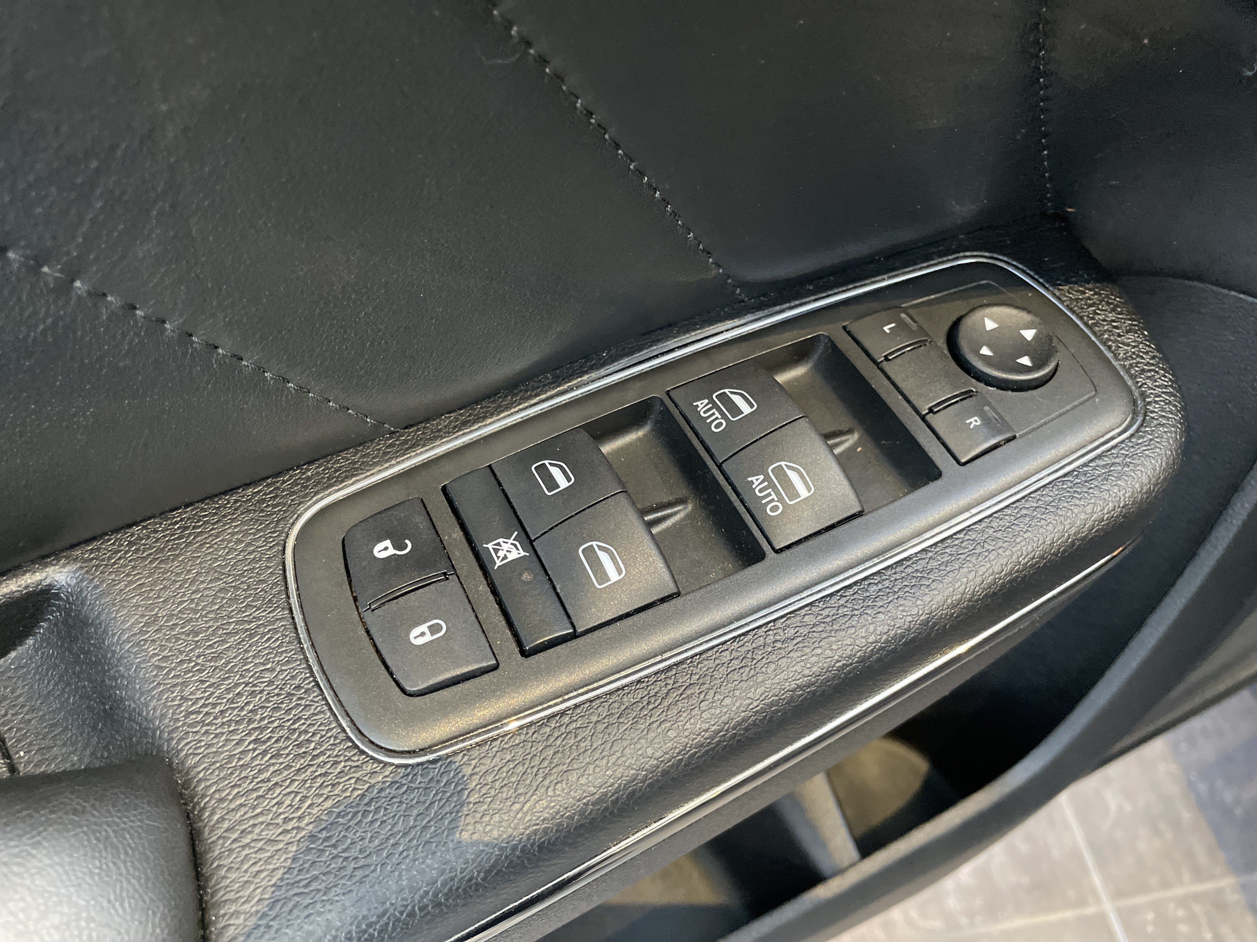 Used 2021 Dodge Charger SRT Hellcat RWD image 16