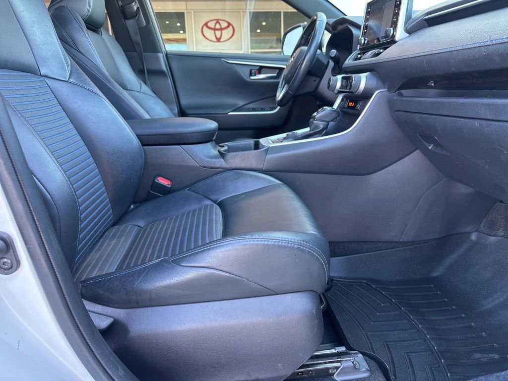 Used 2020 Toyota RAV4 XSE image 19