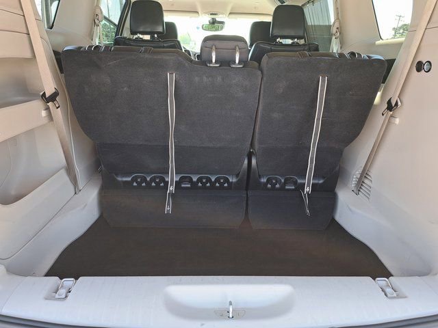 Used 2023 Chrysler Pacifica Touring-L FWD image 26