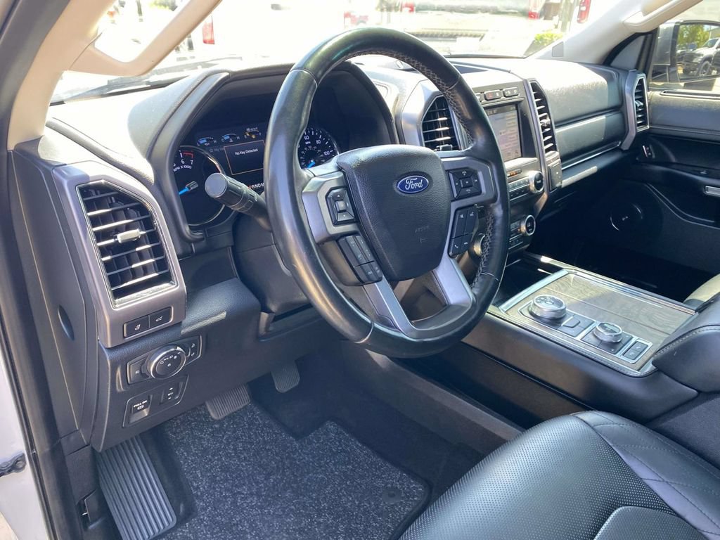 Used 2019 Ford Expedition Platinum AWD/4WD image 23