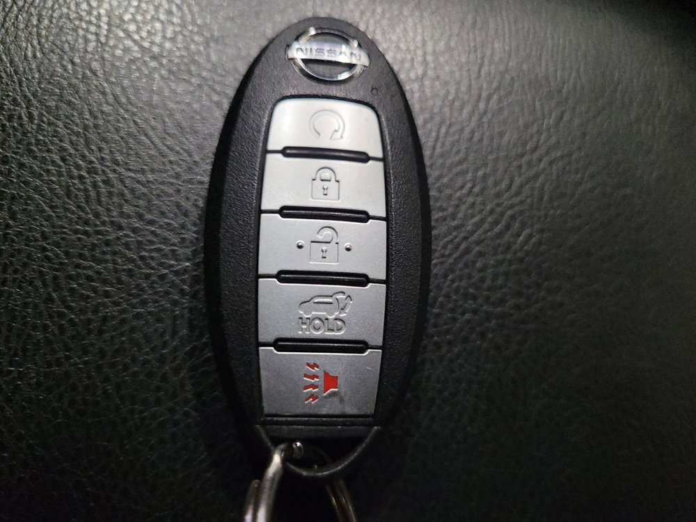 Used 2019 Nissan Pathfinder SL w/ SL Premium Package AWD/4WD image 32