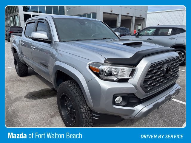 Used 2021 Toyota Tacoma TRD Sport w/ Technology Package AWD/4WD image 4