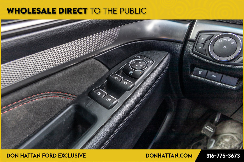 Used 2018 Ford Explorer XLT w/ Equipment Group 202A AWD/4WD image 11