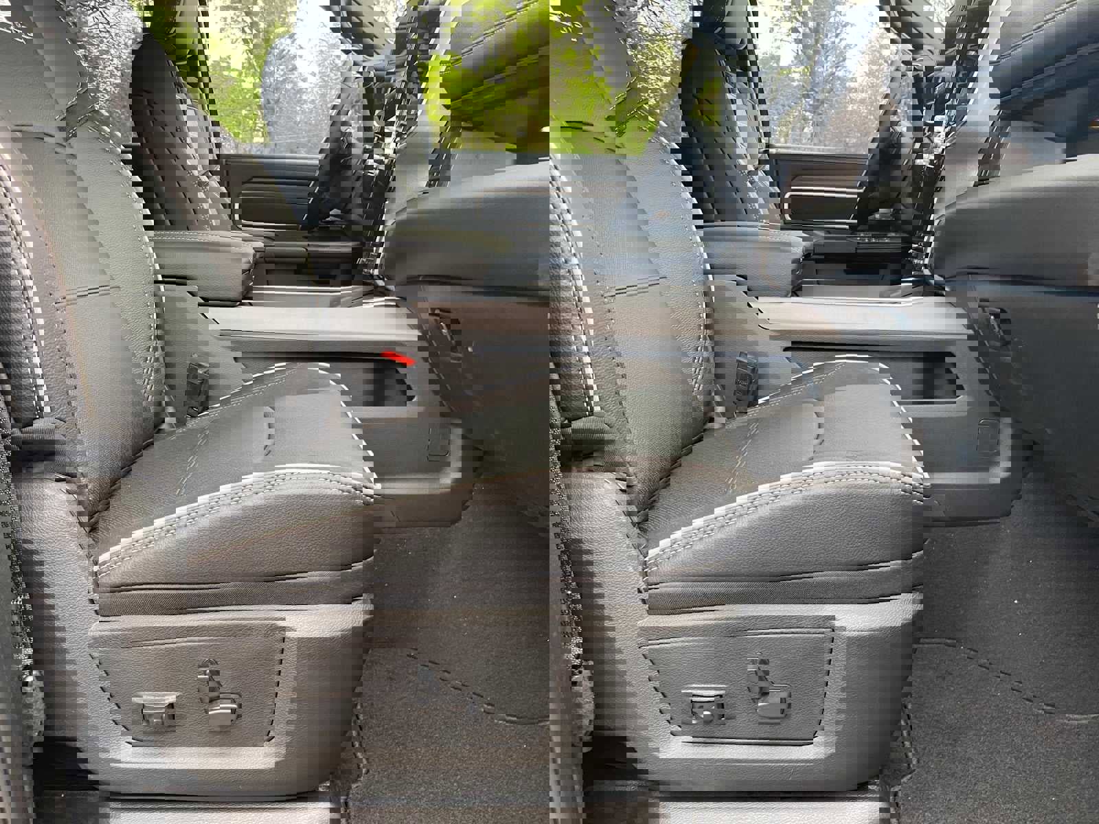 New 2025 RAM 2500 Laramie image 22