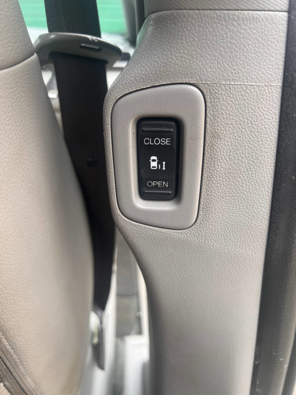 Used 2016 Honda Odyssey Touring Elite image 27