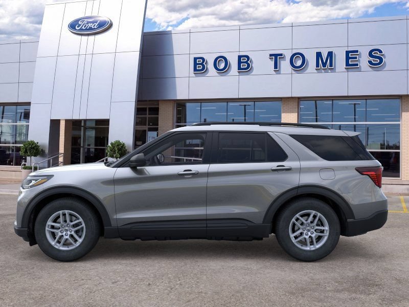 New 2026 Ford Explorer Active RWD image 3