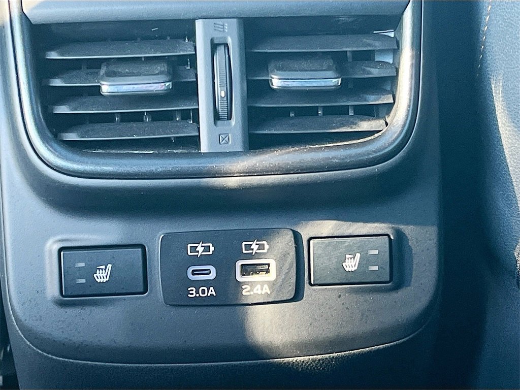 Used 2025 Subaru Outback Wilderness image 27