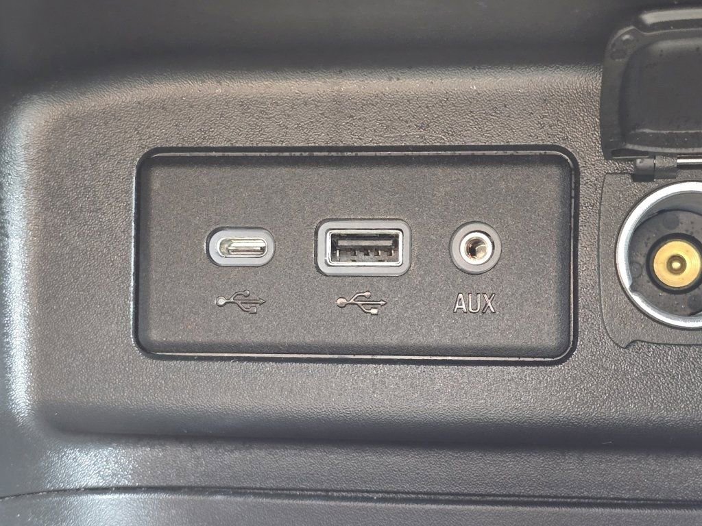 Used 2024 Chevrolet Equinox LT w/ LPO, Floor Liner Package image 6