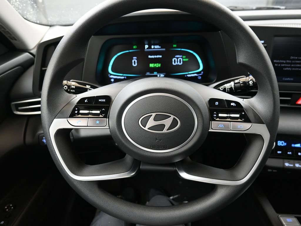 New 2026 Hyundai Elantra Blue image 25