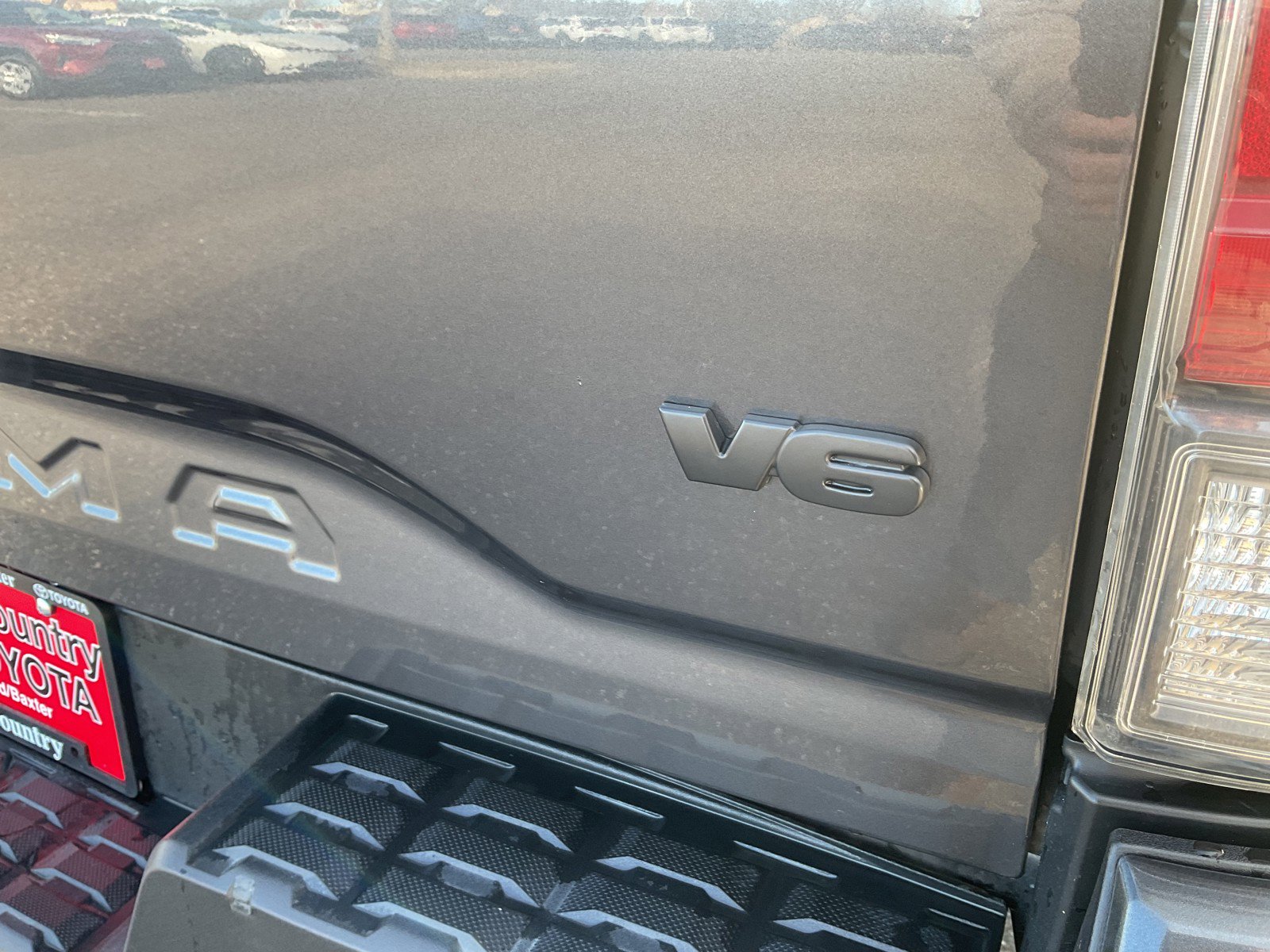 Used 2020 Toyota Tacoma TRD Sport image 11