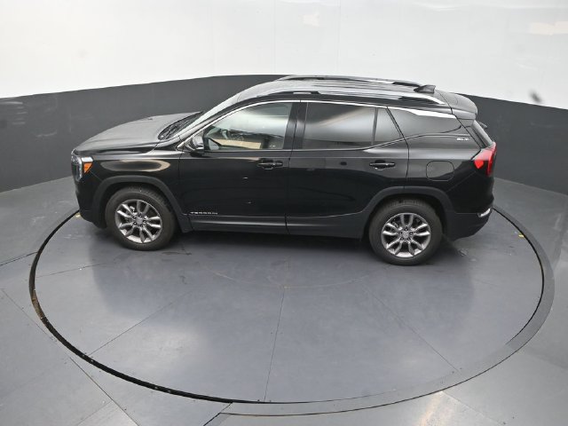 Used 2024 GMC Terrain SLT AWD/4WD image 26