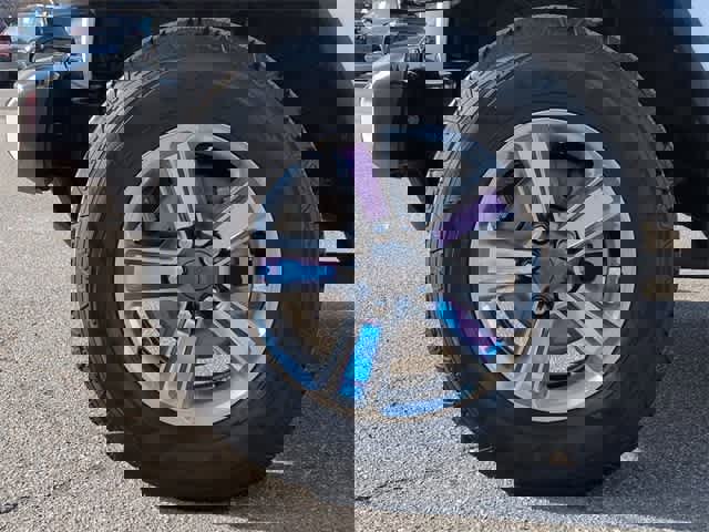 Used 2022 Jeep Wrangler Unlimited Sahara w/ Cold Weather Group image 14